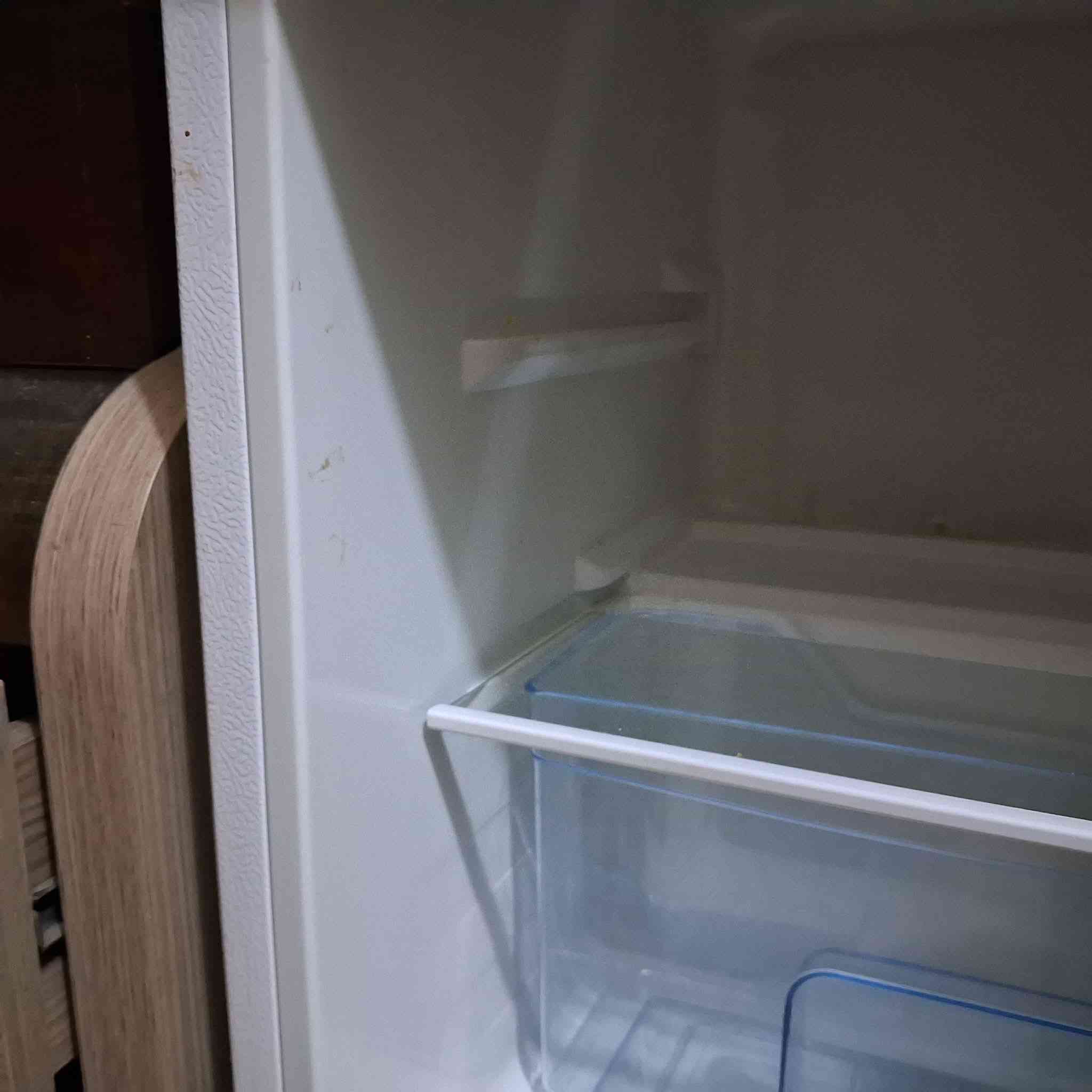 ثلاجه للبيع نضيفه بعدهه جديده سعر ١٠٠قفل 
متوفر توصيل خارج عن سعر لغراض


**إذا كنت صاحب هذا الإعلان وتريد حذفه لأي سبب، رجاءا أرسل رسالة إلى الدعم الفني**