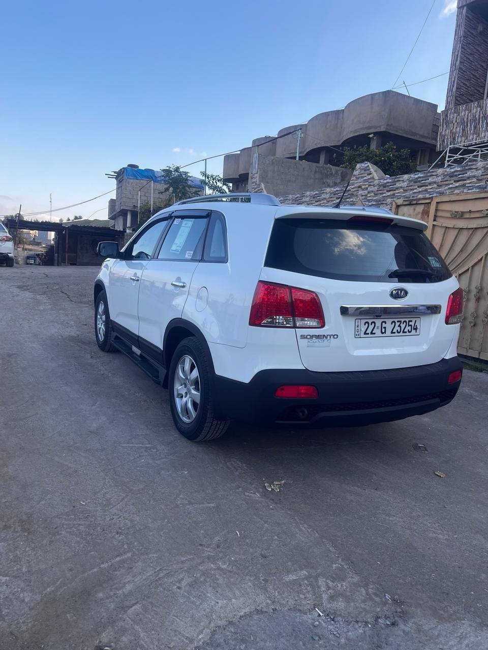 السلام عليكم للبيع سورنتو موديل ٢٠١٢خليجي ٤دوش كير عادي ٦نمر بدون صبغ ماعده جاملغ تبديل شريكه طخم تايرت جديد ٧راكب كير ومحرك بشرط رقم أربيل جديد بسمي شرط التحويل سياره مال بيت جديده حيل نضيفه جاهزه من كلشي السعر ١٤٠وبي مجال بسيط رقم موبايل ***********كوراك ***********اسيا
