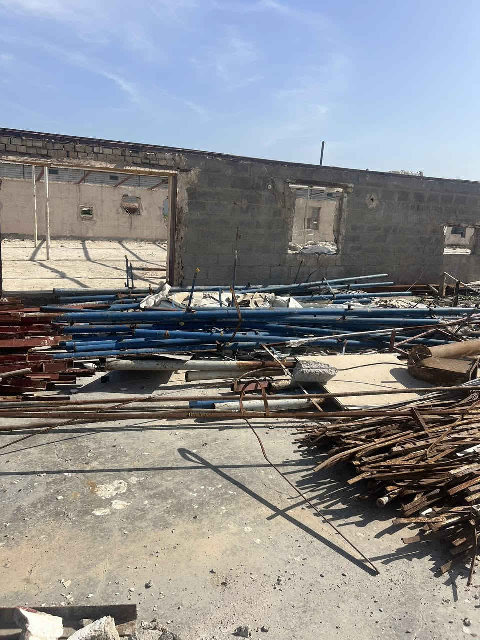 سلام عليكم حديد مستعمل  يشمل كل من زوايه وشحاط وبوري 4….وبوري 3.        الحديد واضح أمامك بصوره أبيع شلع 
مكاني بغداد ابي غريب.  خاص مفتوح حياكم الله ❤️


**إذا كنت صاحب هذا الإعلان وتريد حذفه لأي سبب، رجاءا أرسل رسالة إلى الدعم الفني**