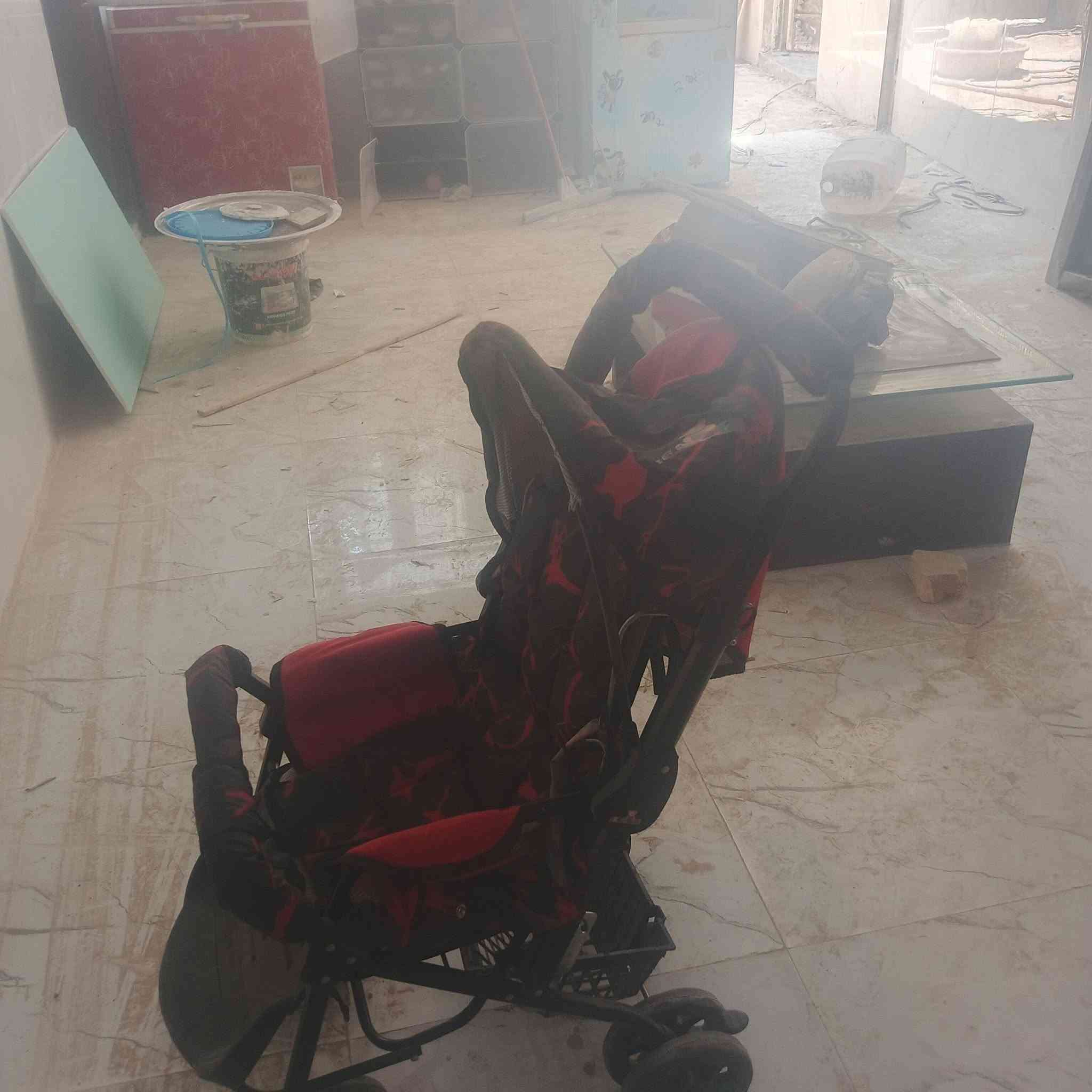 عريانه مال مشايه اطفال للبيع ما مستعمله المضافه 100بال100للبيع الشراي العصر يجي عليها لأن باليل اروح للدوام***********
