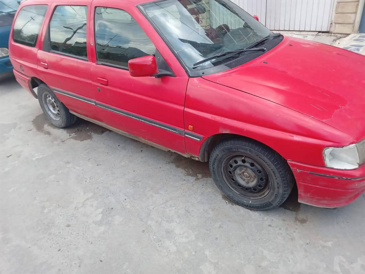 السلام عليكم فورت سكورد محرك وكير شرط،تحويل من شرعي كربون بيها بس متوقف من اشتريتها السعر 20 وبيها مجال بيع مستعجل *********** سنوبه 2029
