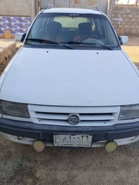 اوبل استرا • استيشن • ١٩٩٢
