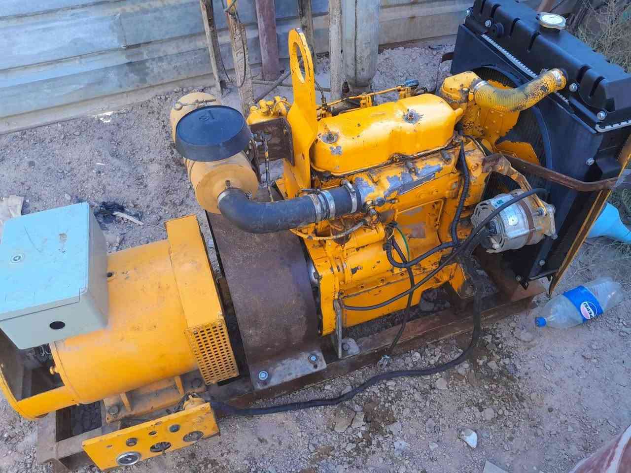 السلام عليكم  
مولد للبيع ٣سلندر ٩١ملم ٢٥كيفي سنكل السعر ١٨ ورقه 
***********
