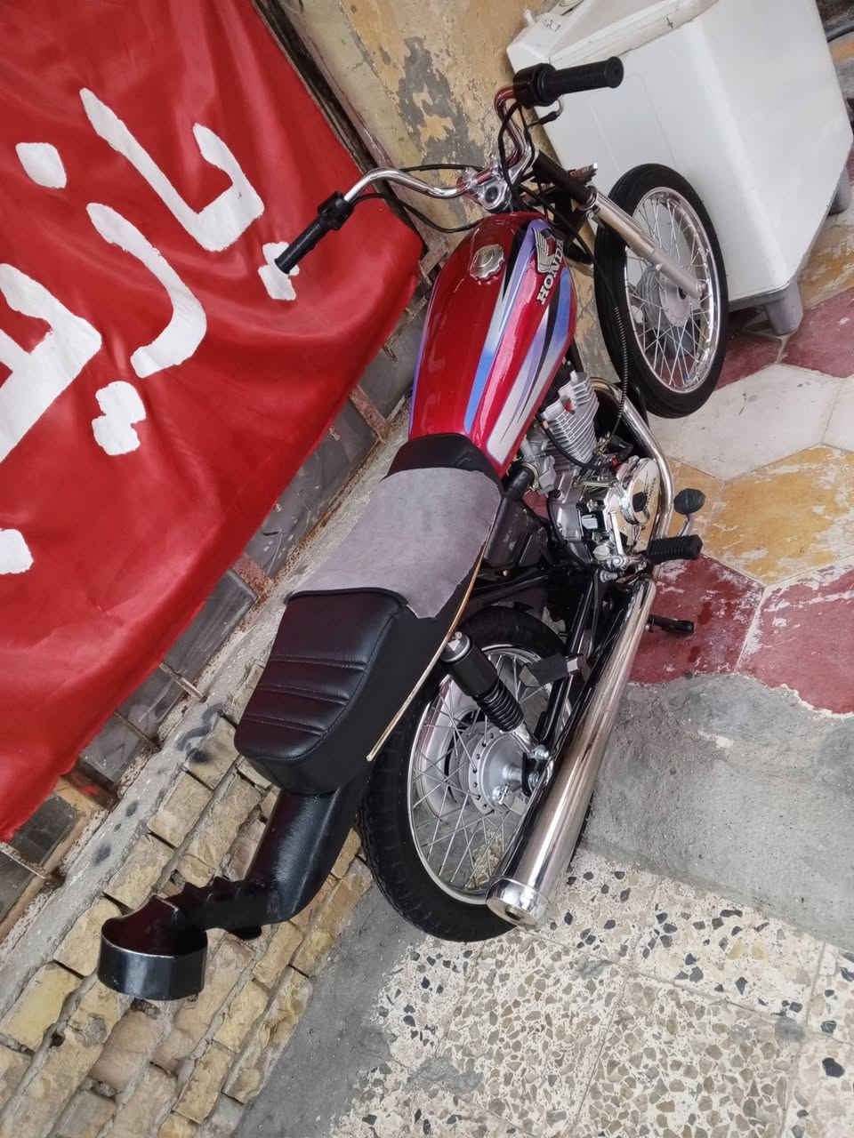 للبيع هونده مكان سوك شيوخ باقي تفاصيل ع ***********
