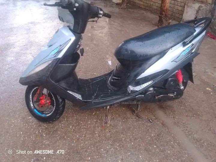 دراجة عدلة البيع السعر 400وبها مجال  دراجة المحرك خير من الله لا تبخير ولا نضوح ودراجة خرسة صوت ما تسمعلها المكان شعلة الخطيب الرقم *********** مخول بل نشر
