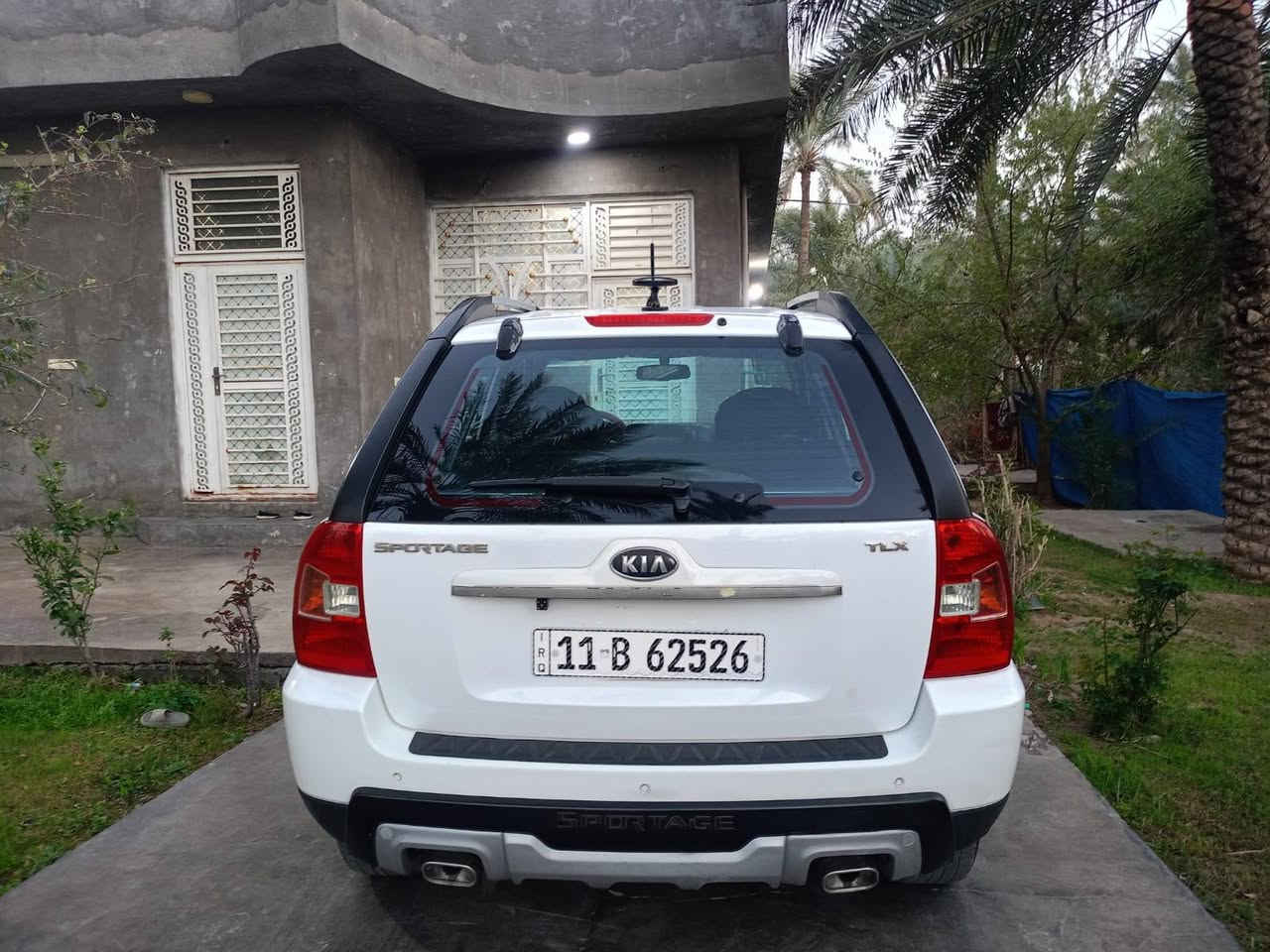 يالله السلام عليكم كيه سبورتج ٢٠٠٩ خليجية مقفول بدون ضارر بدون صبغ مكينة 2000 لاصرف ولااتبخير تبريد ثلج خير من الله صدر امامي خلفي جديد سياره احله من صوار مال جني سعرها ١٢٥ بيه مجال لطيبين مكان ديالى بعقوبة رقم اتصل على صاحب سياره *********** سياره فول مواصفات عده لبصمه
