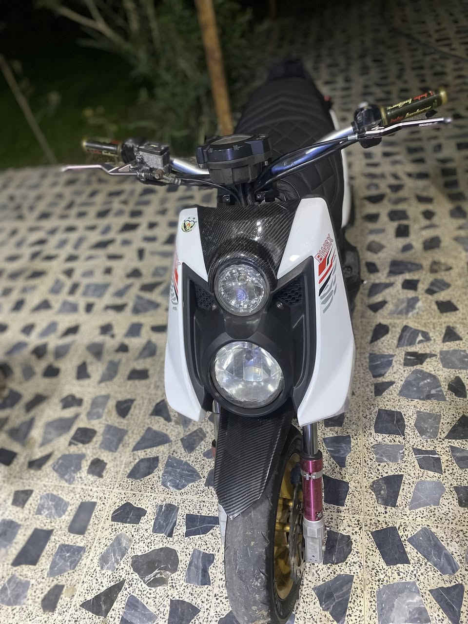 سكنس جبلي فول مواصفات دراجة تزويدها من الخارج وين متباوعلها مزوده البارحه نزلتها رمبه بمليونين  سبب البيع الوالد معجبته 💔🗿 قفلها مليون و900 ربع مينزل منها


**إذا كنت صاحب هذا الإعلان وتريد حذفه لأي سبب، رجاءا أرسل رسالة إلى الدعم الفني**