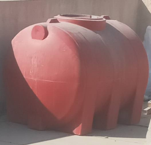 السلام عليكم
تانكي ماء الف لتر العدد ٢ 

الأبيض سعر ٦٠ 
الاحمر سعر ٥٥  الأحمر نقصه فقط قبغ 

العنوان بغداد واتساب ***********
