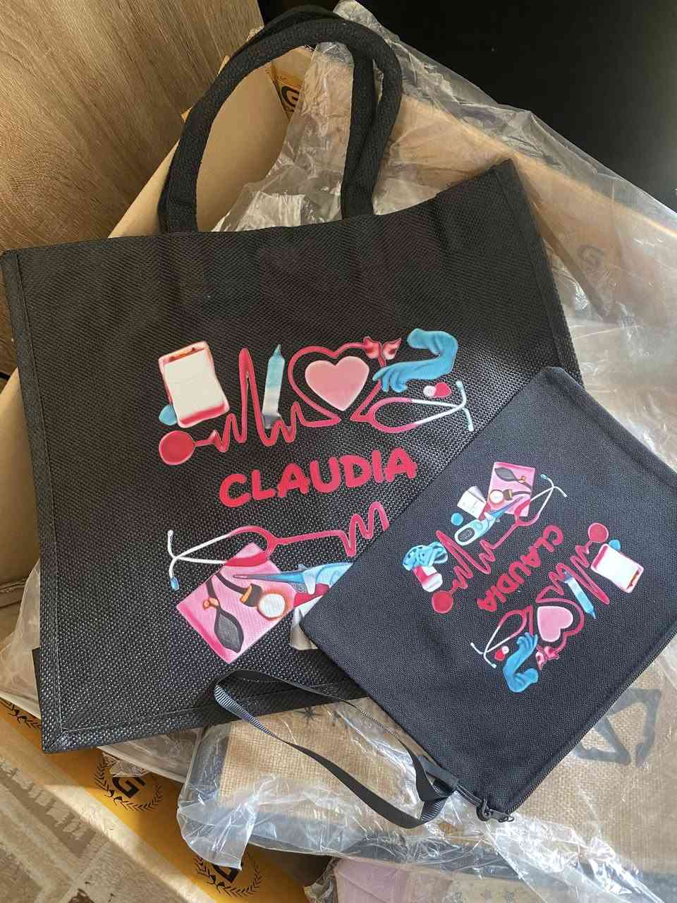 جنط خوص ثخين الحجم كبير بداخلها مبطن
يجي وياها جردان 
السعر 4.000


**إذا كنت صاحب هذا الإعلان وتريد حذفه لأي سبب، رجاءا أرسل رسالة إلى الدعم الفني**