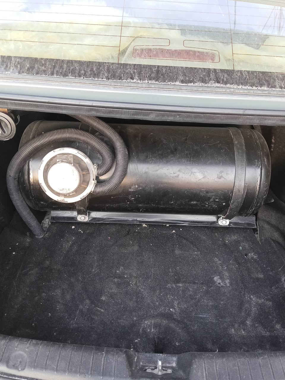 سلام عليكم
اقرا المنشور قبل لا تخابر 
النترا 2010 امريكي هيئه وغرامات مصفره هزه جديده طخم امامي وخلفي كلو جديد منضومه غاز بيها 
محرك 2000 بي بخار كير شرط 
تخم تاير جديد 
سلايت بيها تحكمات استيرن 
شاشه وكاميرا 
ضرر جاملغ اليمين بدون دواخل 
السياره كود واحد وجاهزه من كلشي 
شرعيها بحي صدام يريد تحويل اني عندي وكاله بيها 
مكاني ايسر حي سكر 
نقد فقط ماابيع مقدمه 
***********
