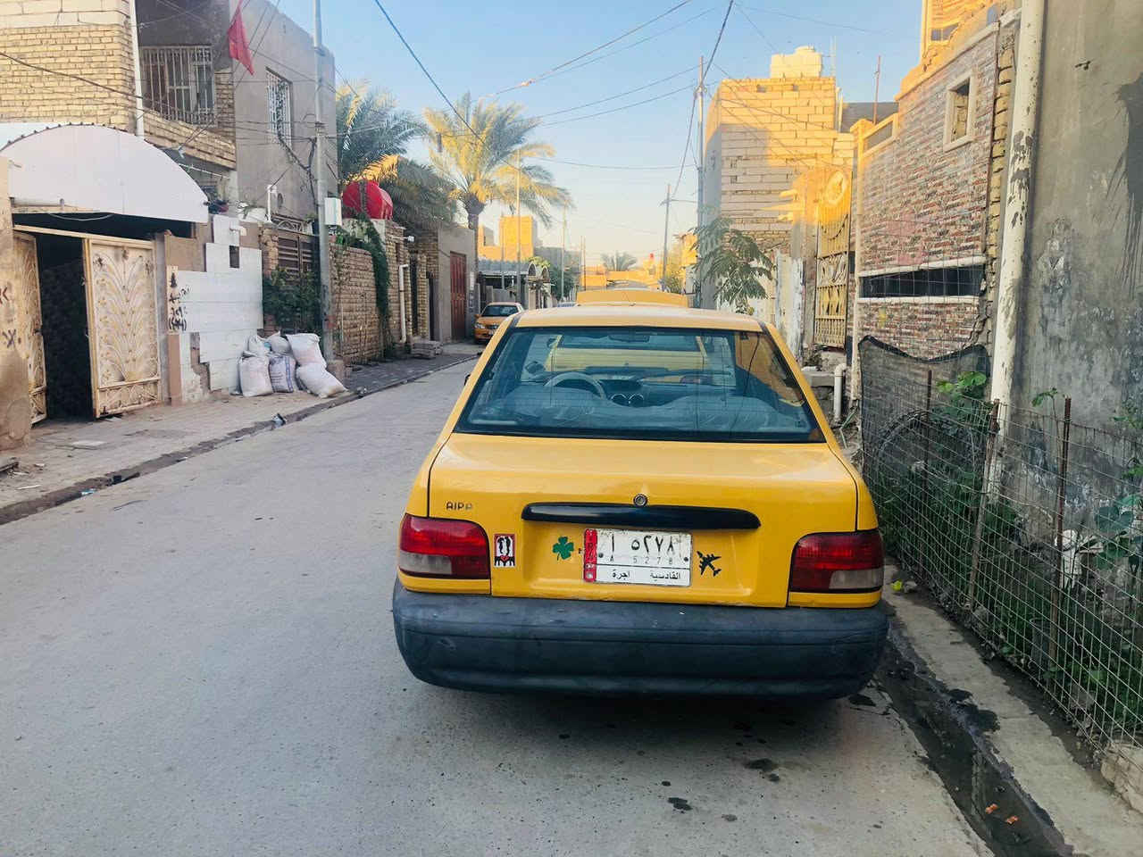 سلام عليكم
سايبة موديل 15  نضيفة معنه كلمه شواصي نضيفات برنكيت ابلادي قطره خياس مابيها تبريد جاهز تخم تاير دواخل كله جديد ضربه جوملغ الامامي فقط سياره احلى من صوره رقمه قادسيه بسمي تحويل ثاني يوم مكينة بيها رنكات ادخن قليل كير يخبل   عليها هيئه 50 الف 
وغرامه 100 الف فقط 
سعر 27 وبيها مجال قليل 
*********** بي وتساب
