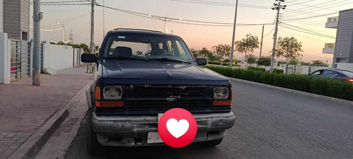 مكلف بالنشر
فورد اكسبلور موديل 94 مكينه 6 سلندر 4000 بلاديه بشرط مكينه وكير لا تبخير ولا تنقيص وكاله باسمي احول تحويل مباشر تايرات نص عمر دواخل وسط جامات وحده متشتغل بس والرقم سليمانيه سنويه ساقطه ماكو غرامات مكان السياره كلار السعر 32 وبيها مجال حك الجيه 
 الرقم ***********7/***********
