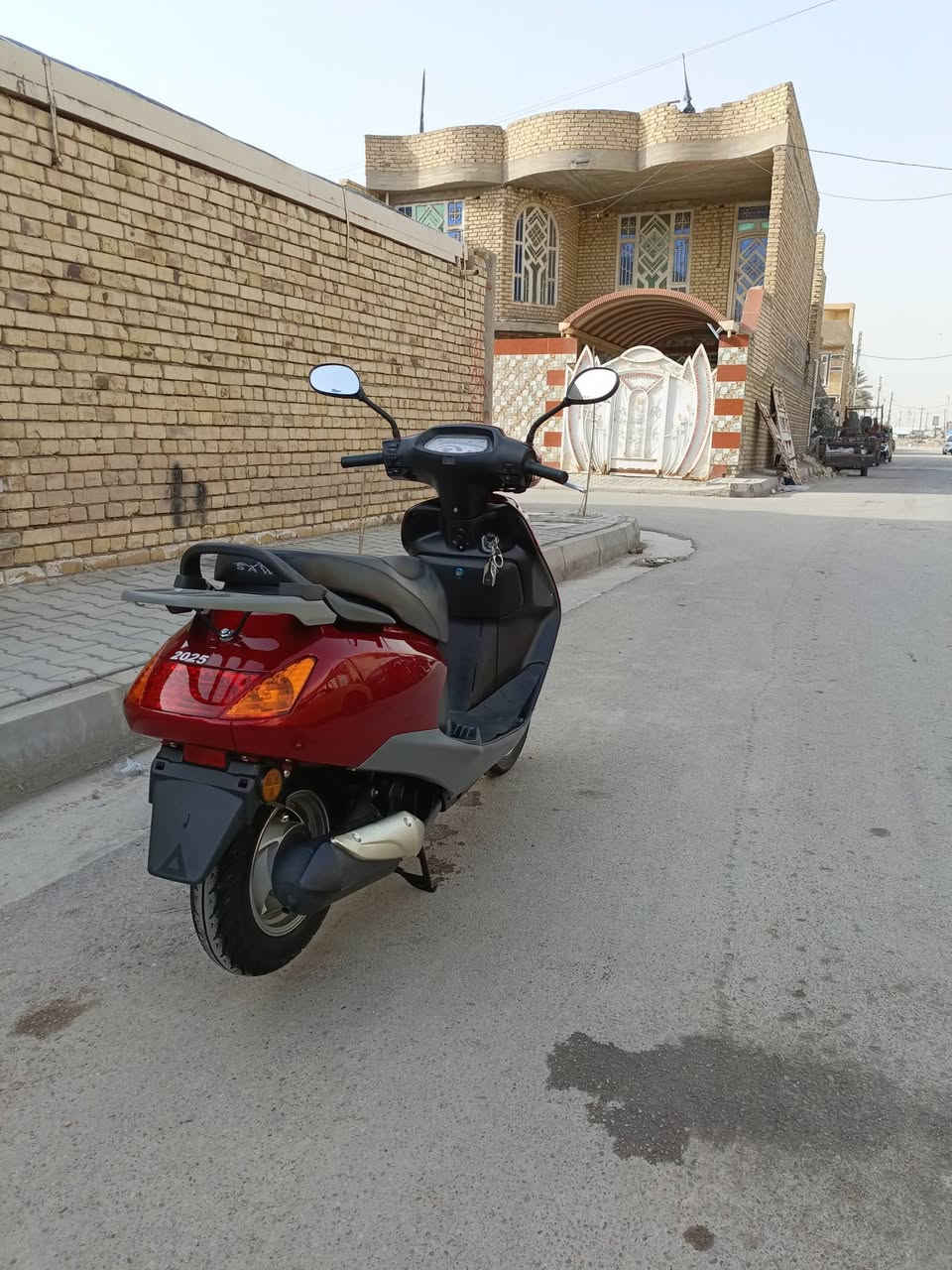 سلام عليكم للبيع سبيسي ماليزي كفاله عامه موديل 25 جديده صارله كم يوم من طالعه من لوكيل جديده بمعنه كلمه مماشيه بعده زيرو كفاله عامه من كلشي بصمه تشغيل عن بعد جهاز نذار مكاني كوت فلاحيه رقم ‏‪***********‬‏
