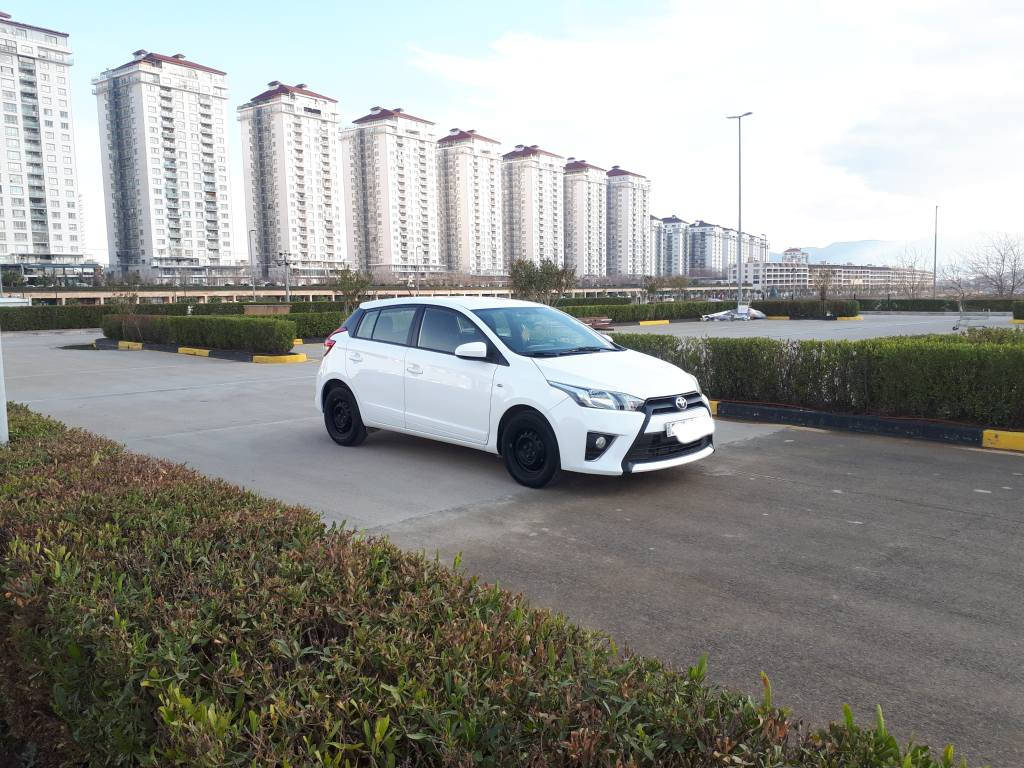 تویۆتا یارس 2016 خلیجی
تەنها 106000 کیلۆمەتر ڕۆشتوە
گێرتۆماتیک ، چوارجام کارەبایی ، ئاوێنەکارەبایی ، ئیکۆ abs ، cd ، aux ، usp ، ناوزەرد ، تەبرید،حاسە
بێ بۆیاخ یەک پەڵە کارتی هەیەلەگەڵ 
 پەڵەیەک سارد کەمێک تەرزەی هەیە
سەنەوی تامانگی 2027/8 تازەیە
مەکینەو گێڕی نەکراوەتەوە بێ عەیبە
سعری 114 گەڵا معامەلە
*********** ڤایبەر--وەتس ئەپ
 ‌                                                       *********** السليمانية, العراق
