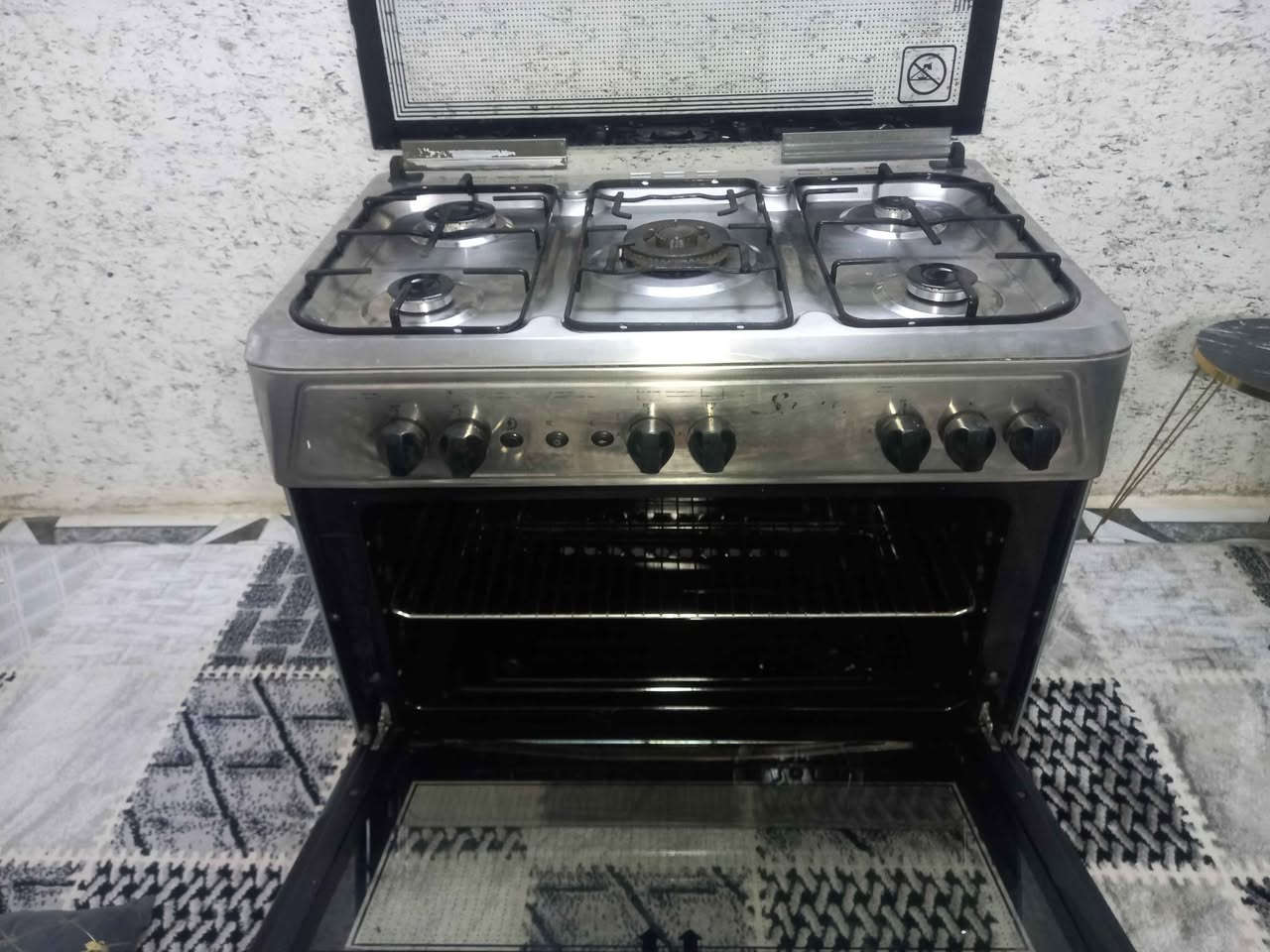 طباخ خمس عيون للبيع شرط الشغل والنظافة السعر ١٥٠ ألف العنوان موصل حي الصدام بعد السيطرة مال الحشد قرب محطة تعبئه الزكريا عالشارع العام *********** *********** يوجد توصيل داخل الموصل أجره عالمشتري موصل, نينوى
