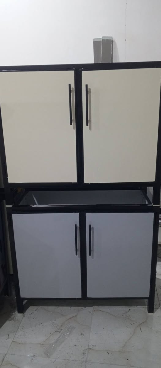 سلام عليكم ورحمة الله وبركاته كاونترات مترين ومترين ونص سعر جملةمفرد انه اليوم اريد ابيع جو سوك  خاص رقم الهاتف *********** مكاني ناصريه حي فداء شارع مدارس
