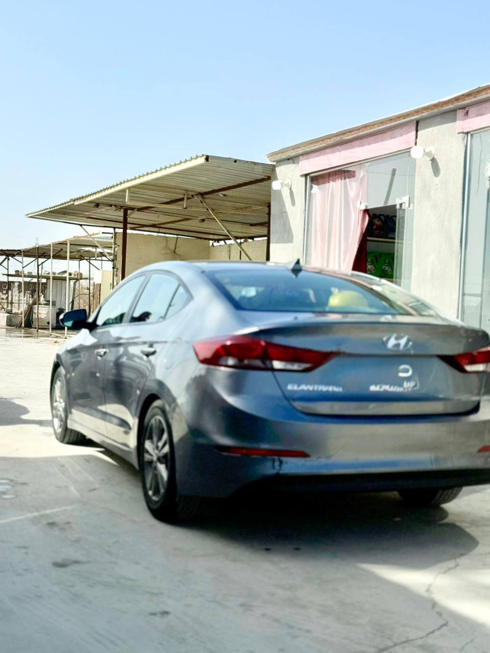 سلام عليكم 0773389888
النترا رصاصي 2018 امريكي
ماشيه 87 الف
حادثها  جاملغ جهه الصدر  مبدل
والباب مال الصدر مصبوغه
السياره جاهزه من كلشي وسعرها حلو تصل بيك خير ودلل  
تحكم ستيرن جهتين
شاشه كبيره 
بدون فتحه
رادار بالمري 
سياره حلو ونظيفه خير من الله 
*********** للاستفسار
