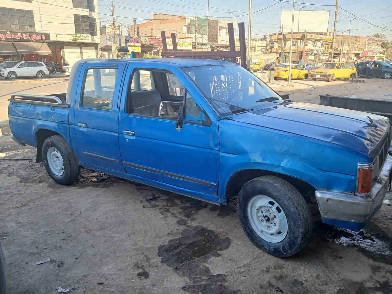 بيكب نيسان موديل 1990
رقم مثنى مشروع وطني سنويه 27 ثاني يوم تحول 
مكينه وكير ونجي جديد حاويه 
صدر امامي خلفي جديد
داخل نضيف 
كهربائيات كلها شغاله 
بدي نضيف 
السياره جاهزه باقي ترتيب خارج فقط 
سعر 24 وبيها مجال 
مكاني بغداد الدوره شارع ٦٠ 
***********
