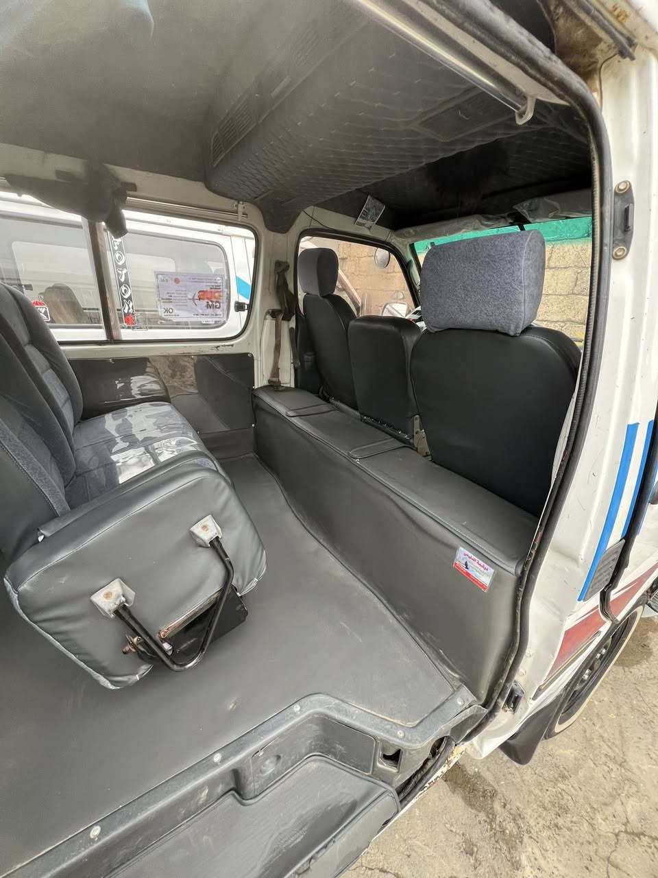 سياره فتون 2010  مكينه وكير شرط دخم تيارات جديد دوشمه جديده قبل أسبوع دشومتها سنويه  جديده رقم بابل مسطره بسمنه امصفره من كلشي صبغ بس بل حجل مكانات سعر 72 وبيها مجال رقم الهاتف ***********
