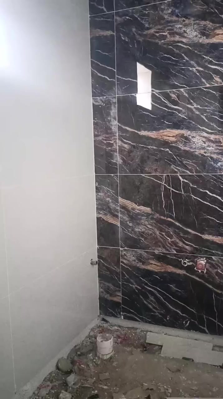 عمل مقاولات والسيراميك والواجهات اخوكم من الناصريه مركز *********** وتساب
