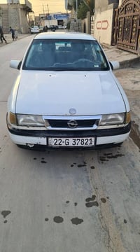 أوبل فيكترا • ١٩٩١ • اوتوماتيك