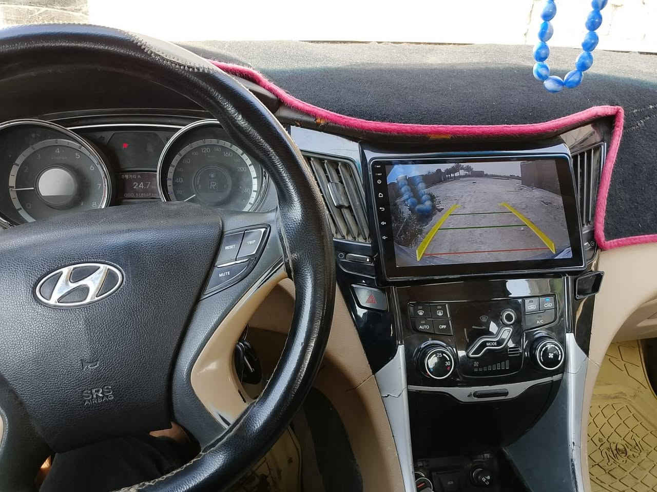 السلام عليكم سوناته موديل 2010 خليجي مكينه 2400 دوش مكينه وكير مكفولات كهربائيات كله شغاله تخم تاير وباتري جديد السعر 105 وبيها مجال بسيط *********** كربلاء
