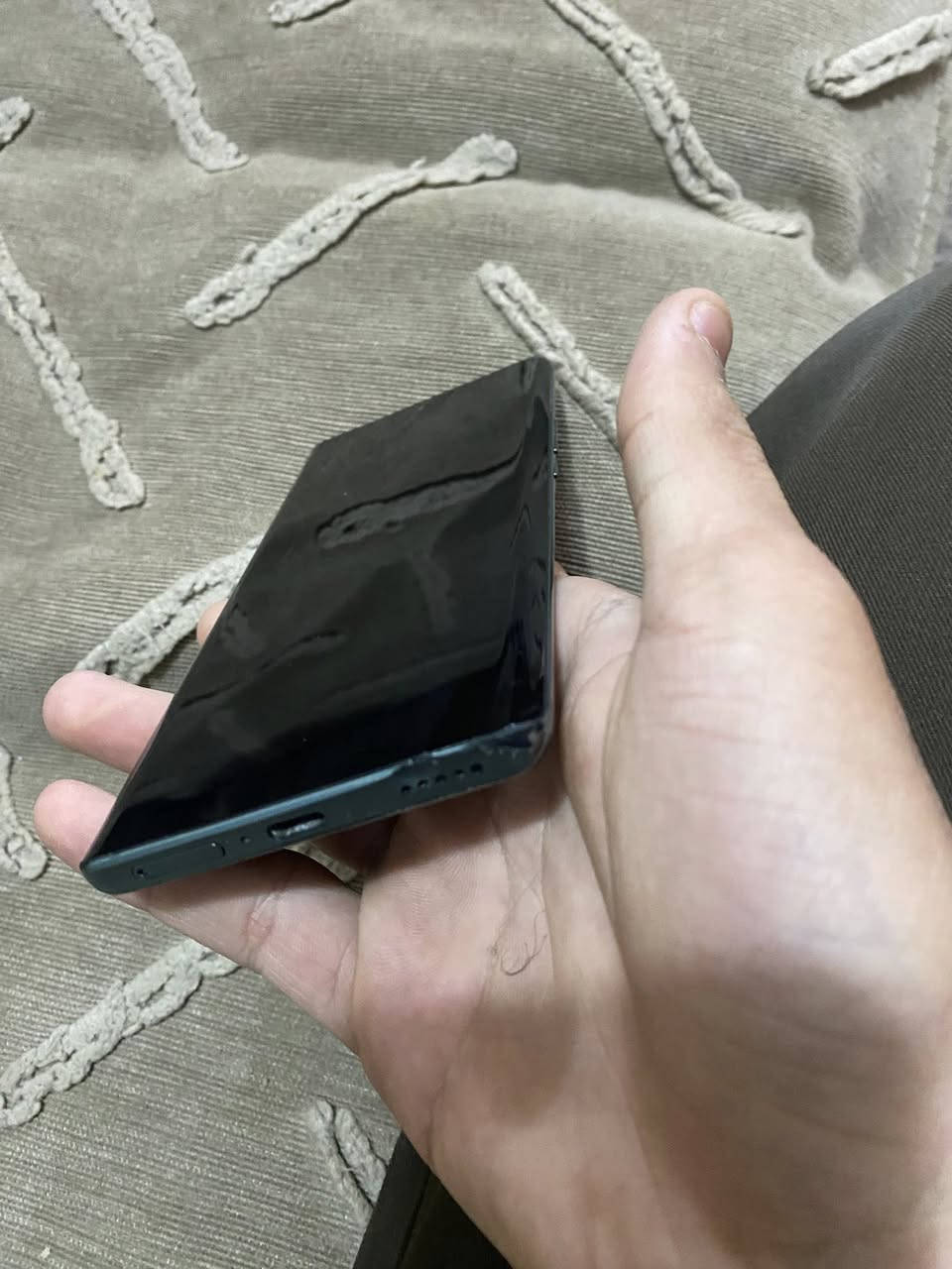 السلام عليكم 
هونر x9a الشاشه ضاربه بس هوا شغال 
قيم واخذ مكان نجف


**إذا كنت صاحب هذا الإعلان وتريد حذفه لأي سبب، رجاءا أرسل رسالة إلى الدعم الفني**