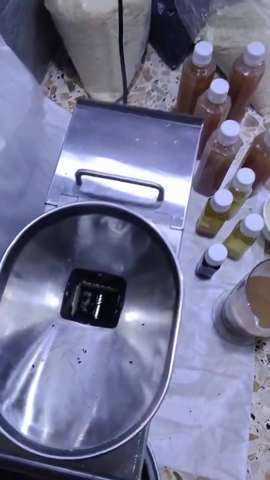 يتوفر لدينا جميع انواع الزيوت الطبيعية عصر في المنزل امانة الله اصلي يوجد خل التفاح الاصلي🌿🙏🌿 تواصل واتساب ***********
يتوفر لدينا جميع انواع الزيوت الطبيعية عصر في المنزل امانة الله اصلي يوجد خل التفاح الاصلي شغل منزل طبيعي الله يشهد 🌿🙏🌿 تواصل واتساب ***********
عصر_زيوت #خل_تفاح_طبيعي #شغل_بيت #منتجات_طبيعية #عناية_بالبشرة
