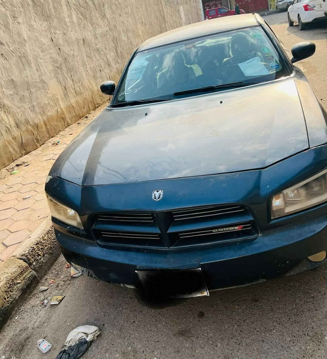 سلام عليكم سياره جارجر موديل 10 دواخل كارتون كصه جنطه متومه فقط ارقام شمالي مكينه 3 ونص مرغوبه سياره كلش حلوه ترايها 
لايت زنون ويل كب عنكبوتي السياره مكفوله  سرقه وعشائر 
حداده شاشه تاب المراوس حسب قناعه وبيع ب 42 وبيها مجال قليل كلش ‏***********
‏ مكاني بصره***********
