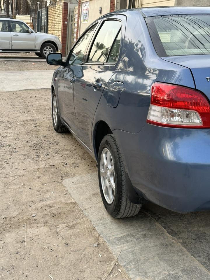 سلام عليكم كورلا يارس موديل 2008 صبغ عام تجميل رقم بغداد انگليزي تحويل مباشر بإسمي سعر 77 بيه مجال بسيط التواصل ***********
