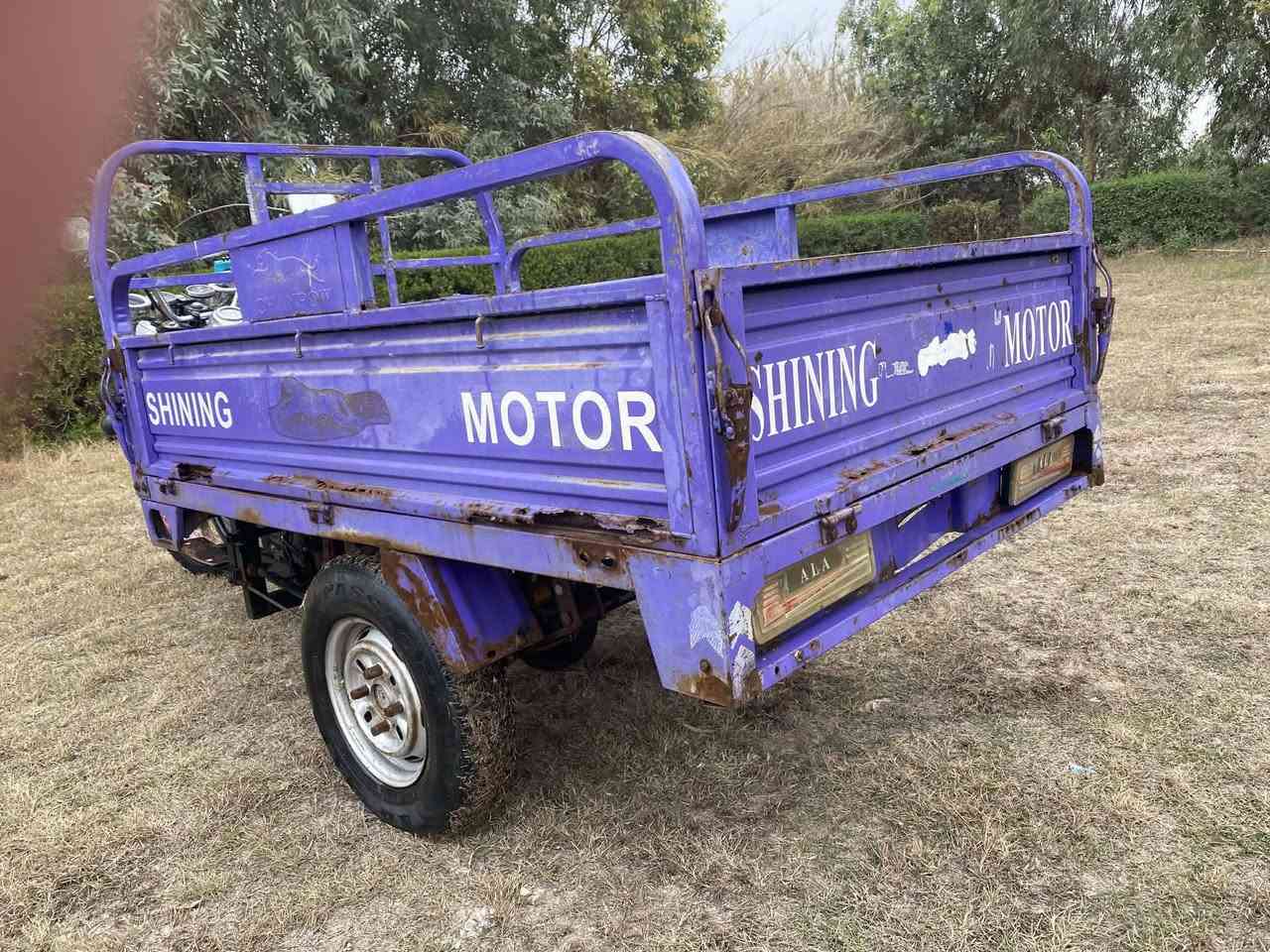 سلام عليكم ورحمت الله وبركاتو ستوتة البيع جمرة موديل 2018 مكفولة والكشر امامك غير متواجد علة الفيس موكل بل نشر رقم راعيهة (***********)
