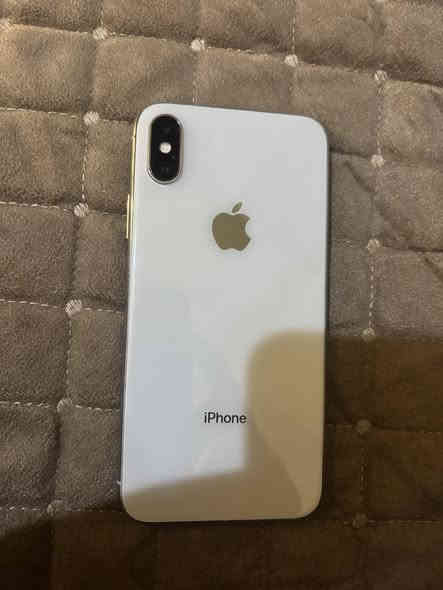 ايفون x مبدل شاشه وبطاريه اصليات 
الموبايل كلو شغال فيس ايدي شغال سيم كرت شغال 
256 كيكه نموذج m 
السعر 175 قفل  
الرقم ***********
