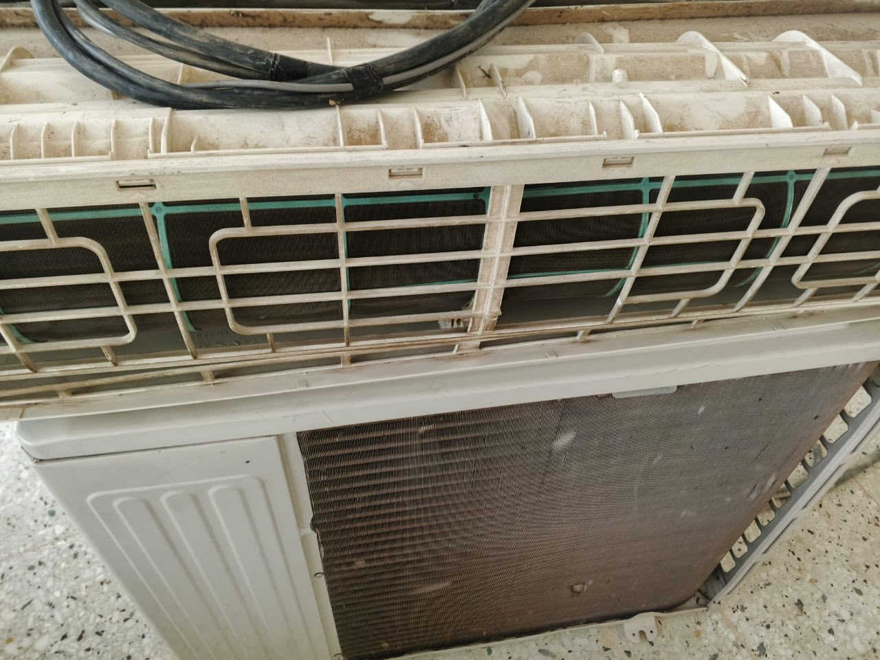 سبلت ميديا 2طن كامل غراضه البواري مالته هم  مستعمل بي فقط الفانً الداخلي ضعيف هواه اعتقد يرادله فان الشراي يتصل  مكاني بغداد

***********
