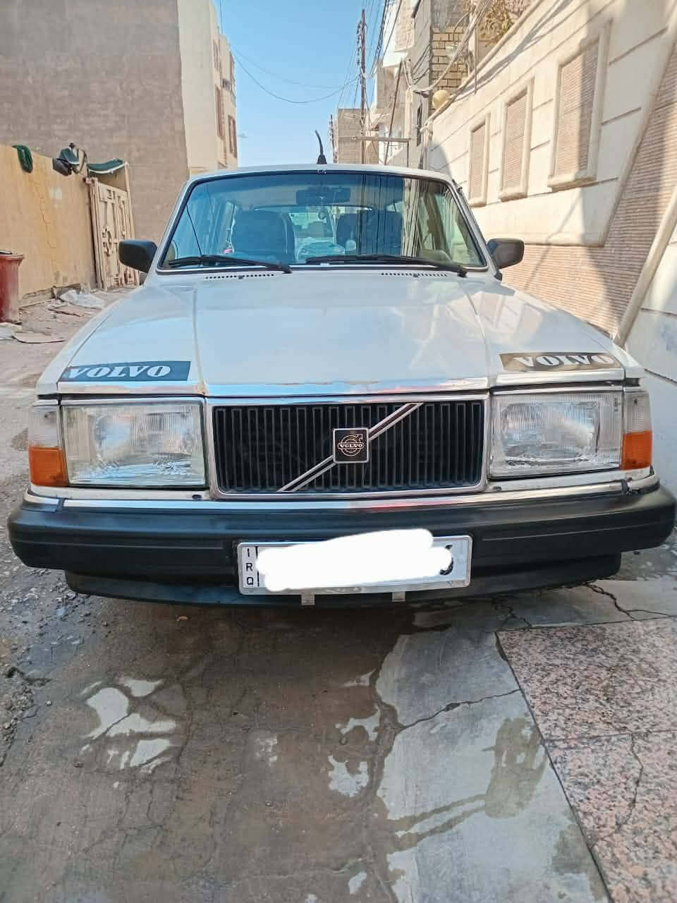 فالفو 240

مكينه بلادية 

موديل90 

رقم الماني جديد 

العنوان كربلاء
 السعر 65 وبيها مجال 
***********
