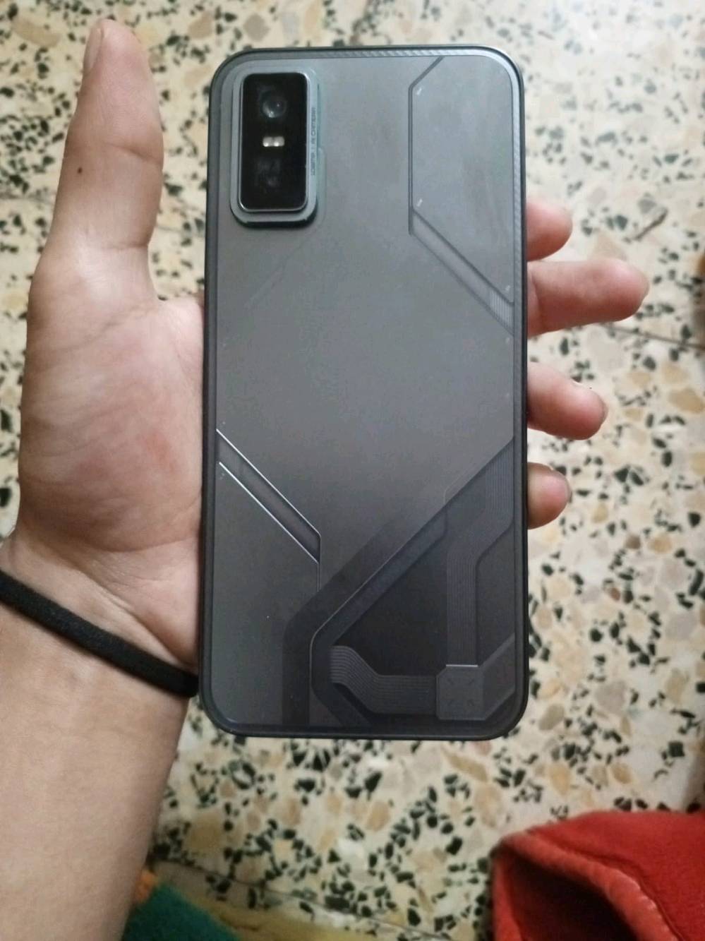 GT 30 PRO وحش الالعاب 120 فريم صافية الجهاز اخو الجديد ما مستعمل هواي وذا بي شخط يرجع  256+عشوائية 12+12 مكاني بغداد حي الجهاد السعر 375 بي مجال للشراي الرقم***********