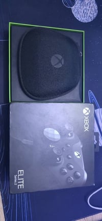 جوستك Xbox Elite2 • مستعمل يومين • ملحقات كاملة