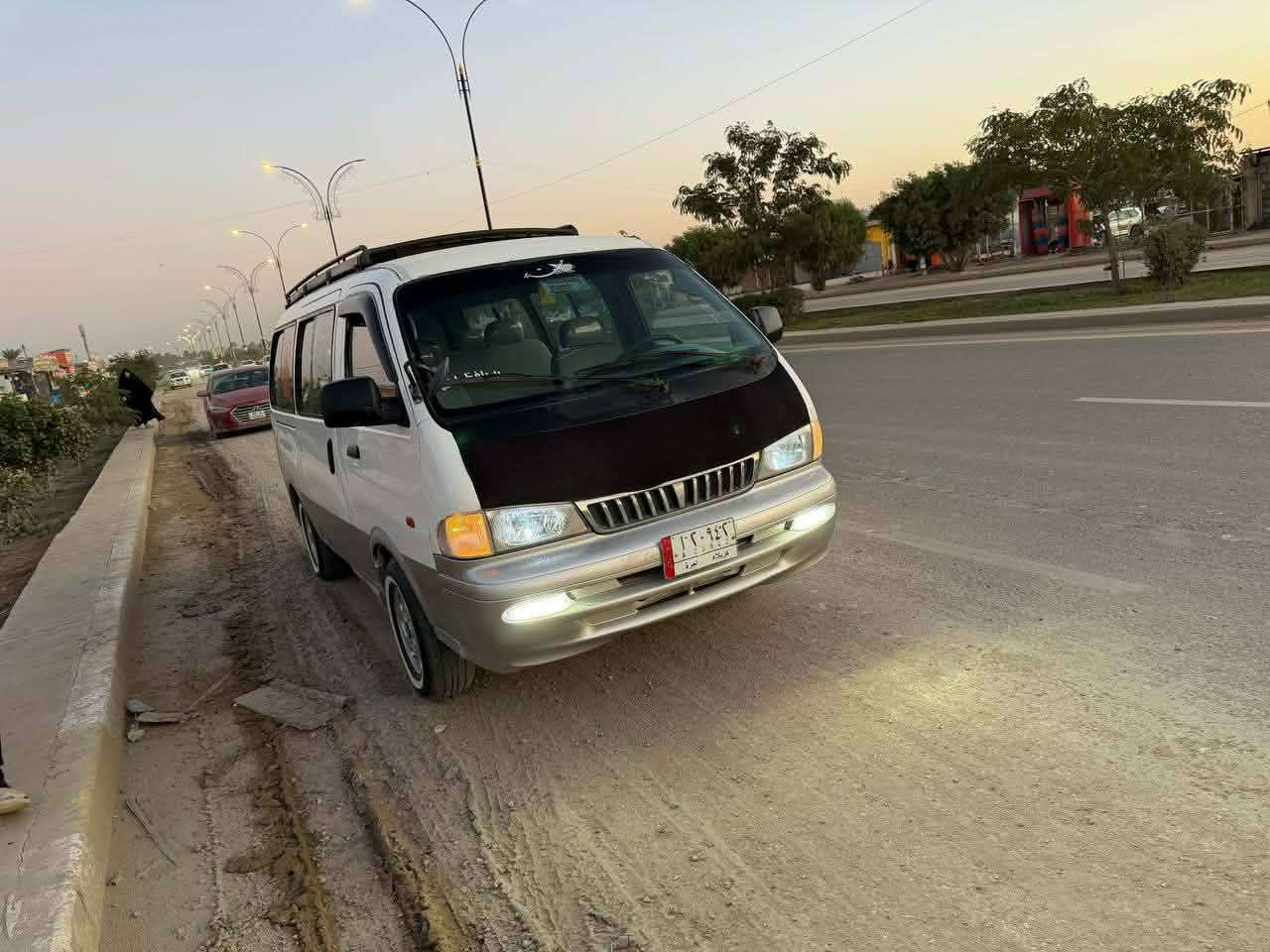 السلام عليكم بريجو للبيع مديل 2001 رقم كربلاء الماني سنويه ل27 مكينه كير حداديه تخم تاير مشط باور خير من الله كهربائيات شغاله من الدعاميه للدعاميه اشاير بيبان رون كيلو متر كله شغال السياره معمره تعمير جديد كاعيه مال كوستر بطاين بلاديات دشبول مال حاويه السياره مصبوغه جماليه مكفوله من الضربه السعر 75 وبيها مجال بسيط المكان حله  للستفسار   ***********
