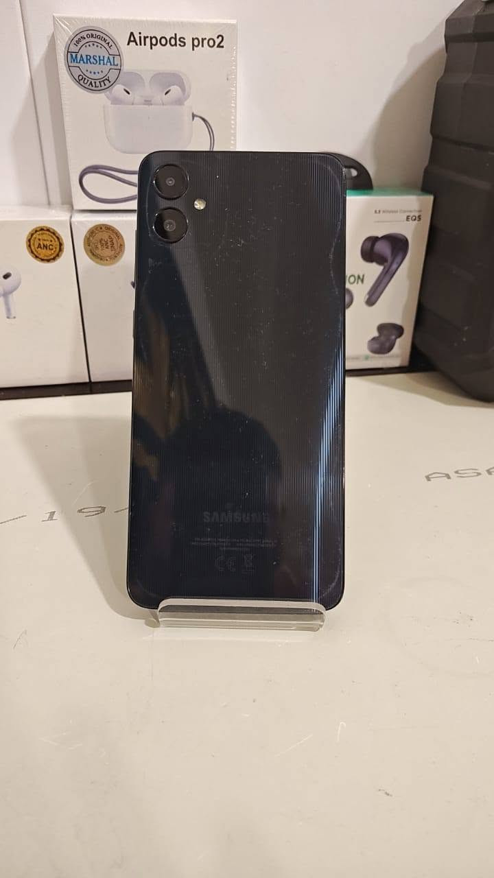 📱 للبيع | Samsung Galaxy A05 (مستعمل نظيف جداً)
🔹 الموديل: Samsung Galaxy A05
🔹 رقم الطراز: SM-A055F/DS (شريحتين)
🔹 الرام: 4GB
🔹 الذاكرة: 64GB
🔹 البطارية: 5000mAh تدوم لفترة ممتازة
🔹 الشاشة: 6.7 إنش HD+
🔹 المعالج: MediaTek Helio G85
🔹 الكاميرا الخلفية: 50MP + 2MP
🔹 الكاميرا الأمامية: 8MP
✅ الجهاز مستعمل لكنه نظيف جداً.
✅ مكفول من التصليح.
✅ يعمل بكفاءة ولا توجد به مشاكل.
💰 السعر: 115$ (قابل للنقاش بالمعقول).
🚚 يوجد توصيل.
📞 للاستفسار والطلب: ***********
