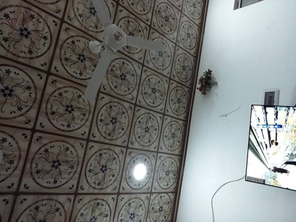 للايجار للإيجار حي سومر قرب مولدة العساف مساحته 125 متر  يتكون من غرفتين نوم وهول واستقبال ومطبخ ومشتملات وصحيات وبيتونه
سعر للايجار 250 ألف للتواصل
***********
***********

