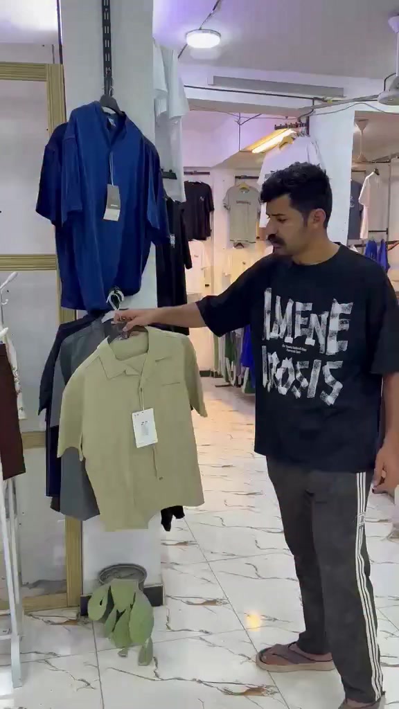 القوي يم القوي 
سيد عباس واحد كوكب 
توفر يمنه السوت النص ردن 
الوان وقالب فول 1/1
بس يم القوي 
العنوان قضاء النصر شارع المصرف مقابيل مدينة الالعاب وكوفي ياحريمه ازياء سيد عباس


**إذا كنت صاحب هذا الإعلان وتريد حذفه لأي سبب، رجاءا أرسل رسالة إلى الدعم الفني**