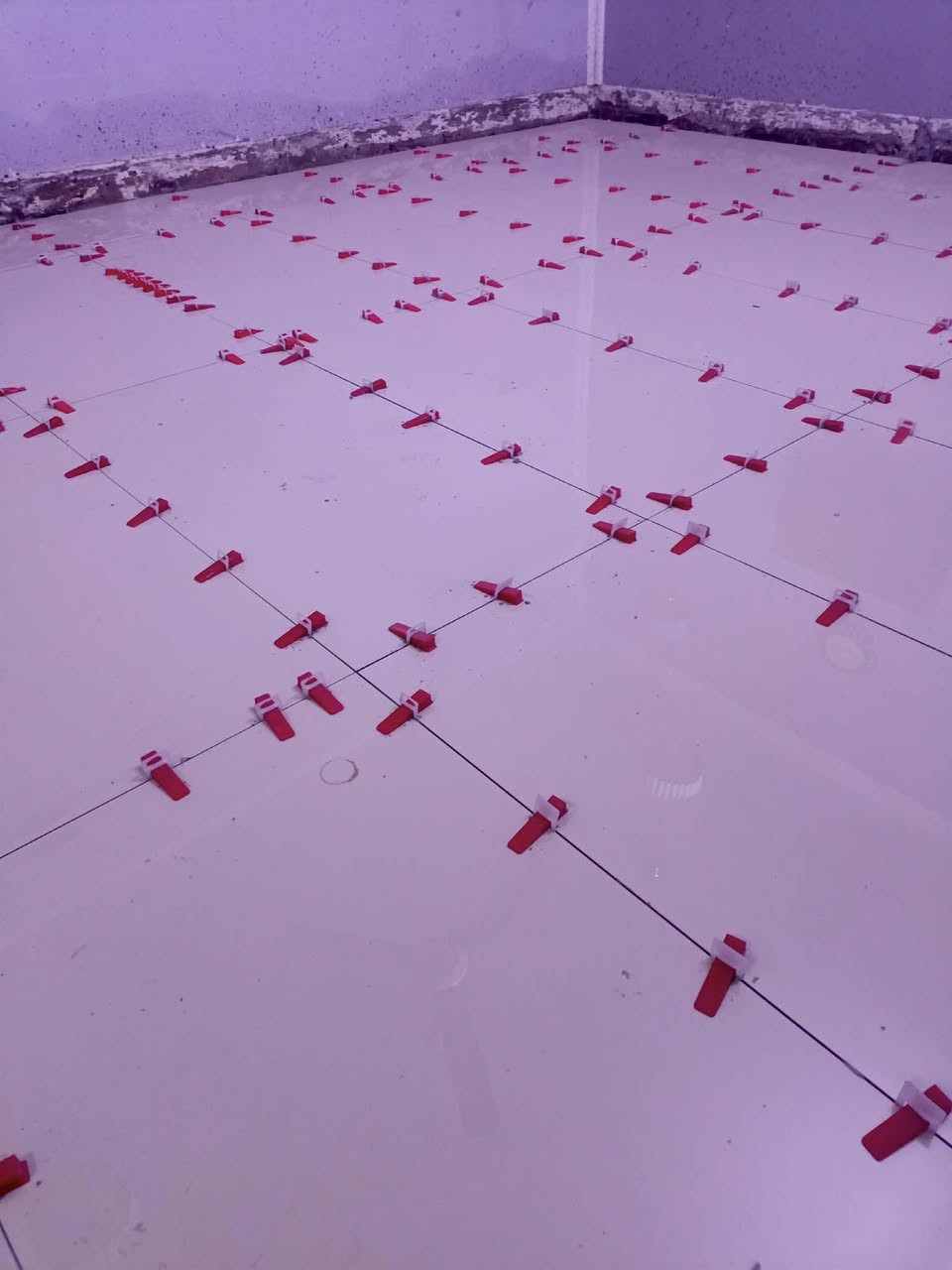 خلفه سيراميك ورضيه وتصفير لوح بالمادة وكافة الختصاصات شغل ليزر  متفرغ حالين والتزام من ديوانيه *********** ***********
