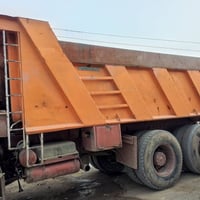 بدي لبيع خمسة ونص جديد سعر ٨٠ وبي مجال 07741867281