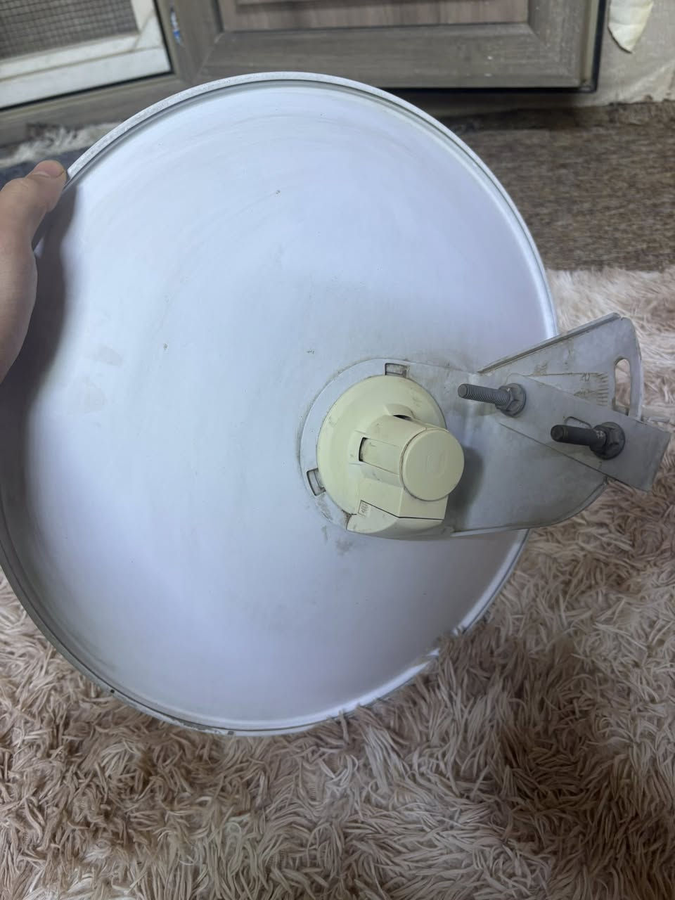 سلام عليكم عندي نانو بريج نضافه 95%شغال 100% ويا واير تقريبا 10 امتار سعره 100 الف  عنواني كربلاء رقم التليفون ***********
