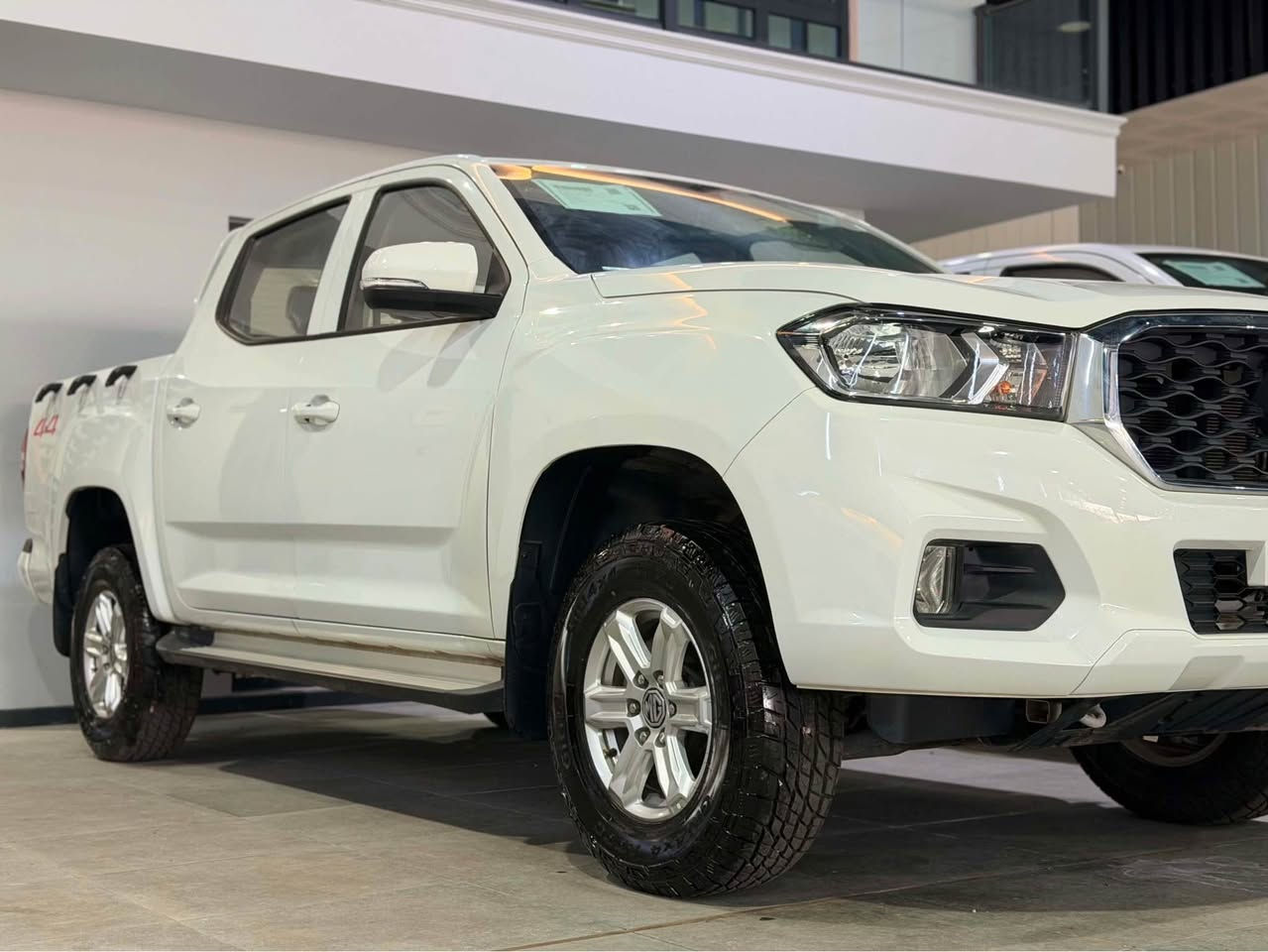 MG T60  
مۆدێل ٢٠٢٥
دەبل اکسل
شاشە و بلاجیکتۆر
سفر کم بەردەستە
رەقەم کراو حازر بەردەستە
زەمانی ٦ ساڵ
بۆ زانیاری ***********
*********** السليمانية, العراق
