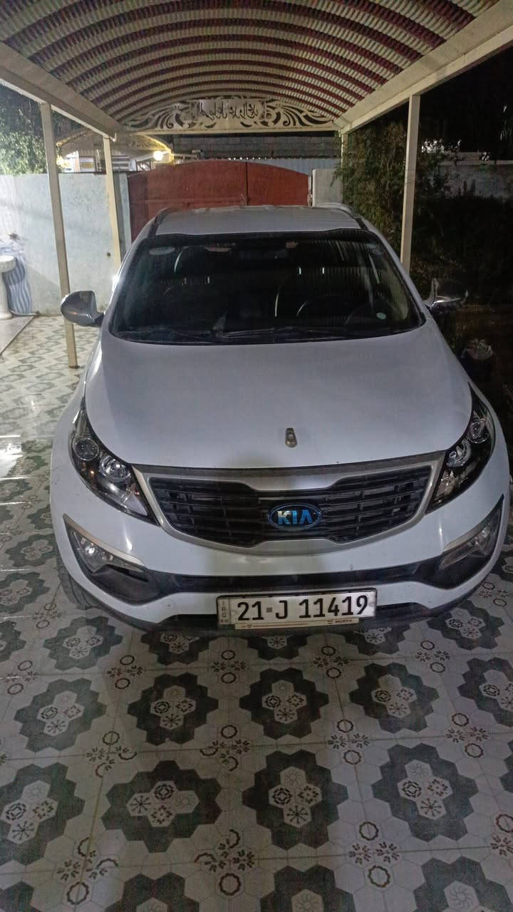 السلام عليكم
سبورتج خليجي موديل 2014
مكفولة من الصبغ والبارد
و كما موضح بالسونار  جديد يوم امس
رقم سليمانية الجديد باسمي
ماشيه 88 حقيقي
شرط السبير مامشدود
السعر 158 وبيه مجال للطيبين
***********
