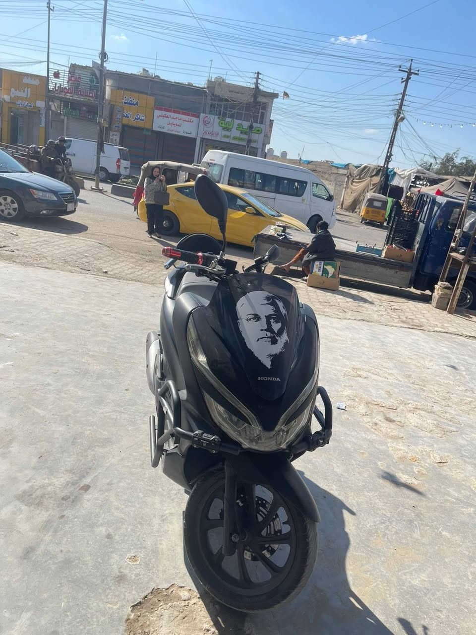 سلام عليكم
دراجه bcx جيل الثالث للبيع 

الدراجه صار شهر من نازله من الرنبه 

جاهزه من كلشي 

تدفئه بل يدات 

مكفوله من كلشي 

من مكينه وكفر 

ومن الزلق 

بصمه 

السعر 16 ونص 

مكاني بغداد 

رقمي ***********
