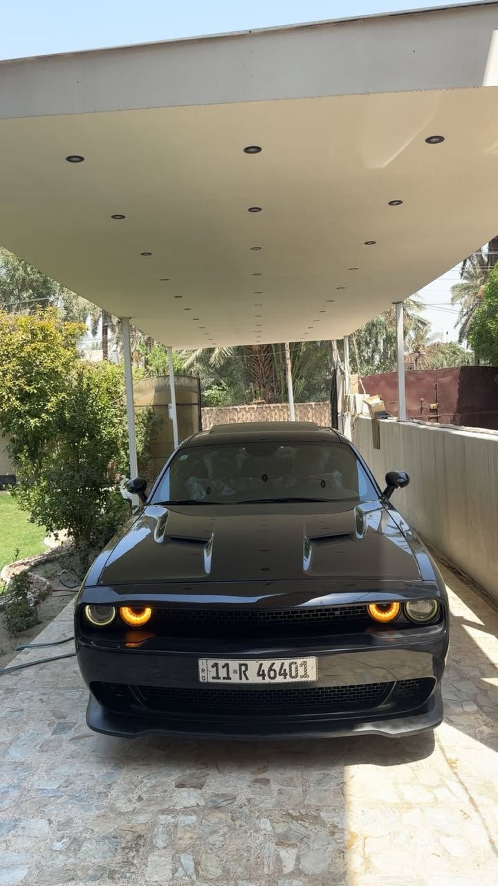 السلام عليكم
جالنجر ٢٠١٥ sxt بلاس امريكي حادثها باب وحافة الجاملغ الخلفي
الباب مبدل لون وجالملغ الخلفي ربعة مصبوغ ولي بارد بدون ايرباك بجم كبس كير مكينة كفالة بدون اي نقص
مواصفاتها 
سلايد (فتحة )
بصمة أبواب نضام ترحيب 
كشنات جلد احمر تدفئة تبريد كشنات 
ستيرن كهرباء + تدفئة ستيرن 
شاشة كبيرة + كامرة دوار 
شادلها منضومة لايت بليل الايت مالتها نهار 
باقي مواصفات الجالنجر معروفة 
السيارة صدر كير مكينة كلة نضيف تبريد ثلج رقم بغداد الجديد ب اسمي سعرها ١٤٣ وبيها مجال بسيط 
*********** هيثم

