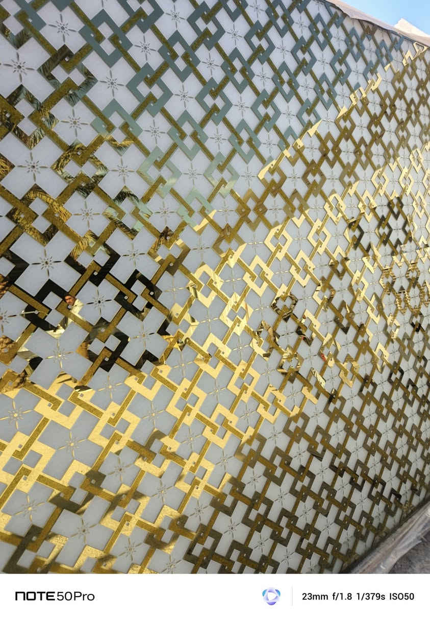 سلام عليكم محلات الجوهرة لتركيب الزجاج وتنضيف شبابيك وصبغ تركيب الزجاج للبيوت  والمباني جملة ومفرد رقم الهاتف/‏‪***********‬‏ ويوجد جام اسود فحمي 6ملم
