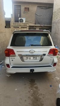 لاندكروزر • ٢٠١٠ • جلد بصمة