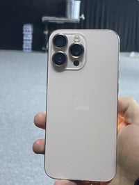 آيفون ١٦ برو ماكس • ٢٥٦ • شاشة مبدلة